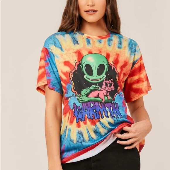 tye dye Tops - NEW Warmth Tie Dye Retro Alían Shirt Vintage look
